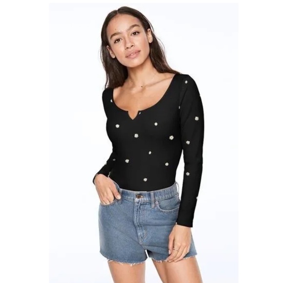 NWT Victoria’s Secret PINK Long Sleeve Bodysuit - Picture 2 of 5